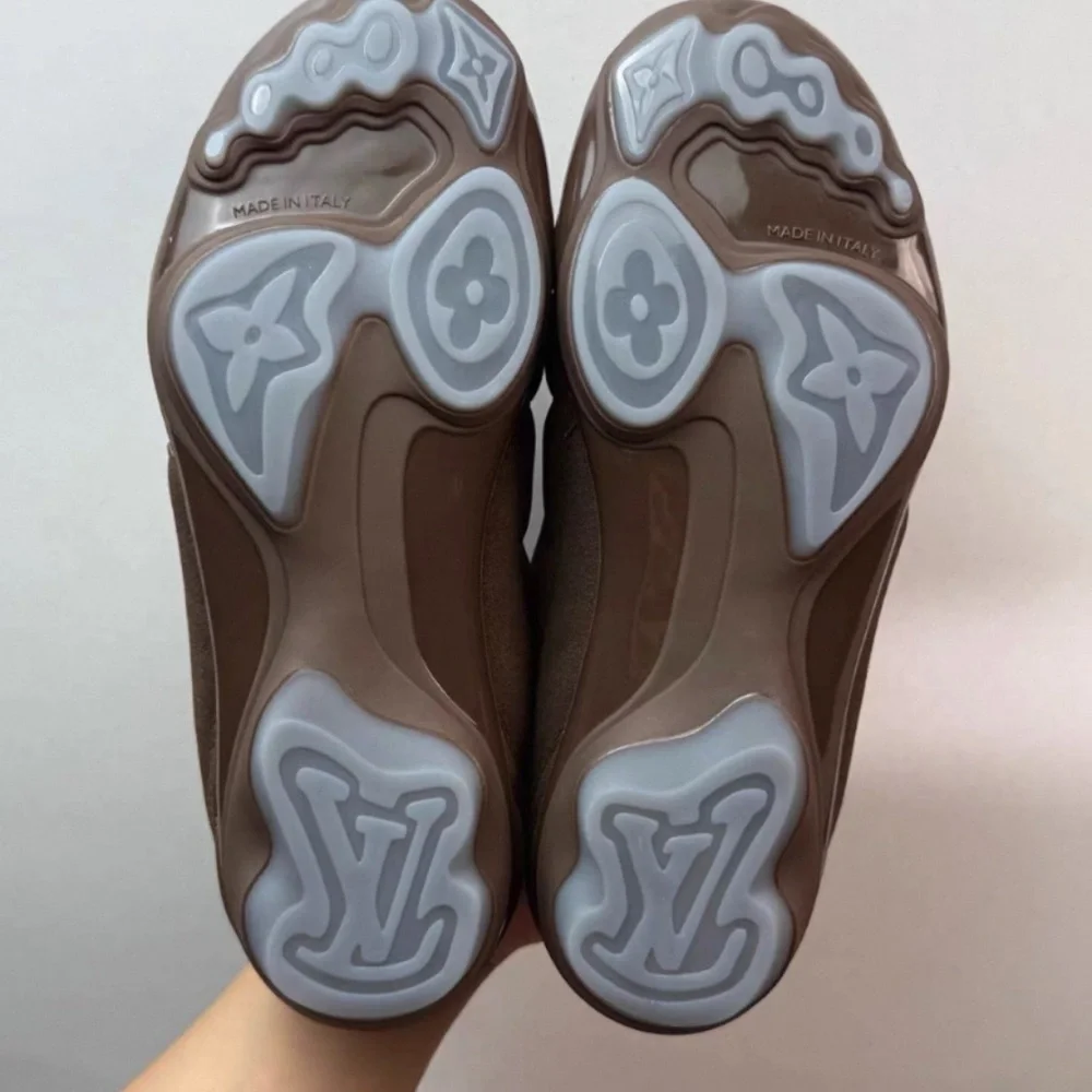 Louis Vuitton Dark Brown Women's Sneakers - Picture 7 of 8